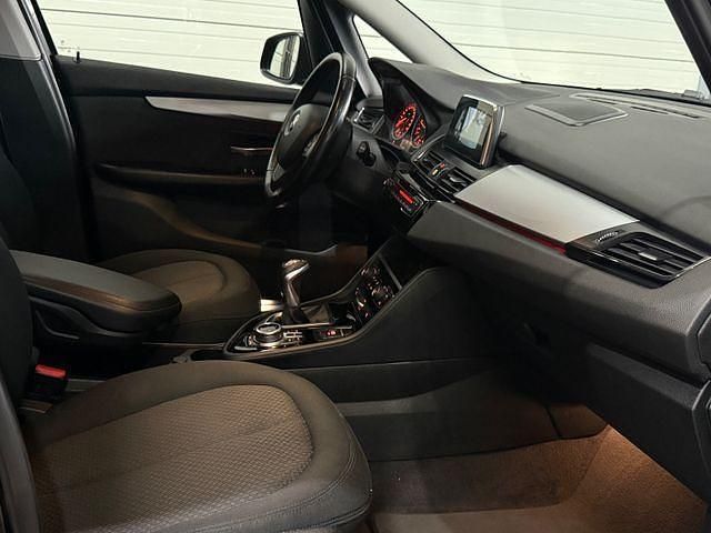 Gebraucht BMW 218 Advantage 136 PS (100 kW) 2018 Schwarz Kombi