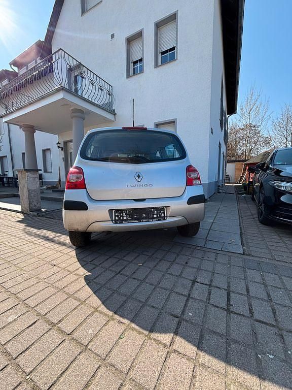 Gebraucht Renault Twingo Authentique 58 PS (42 kW) 2008 Silber Kleinwagen