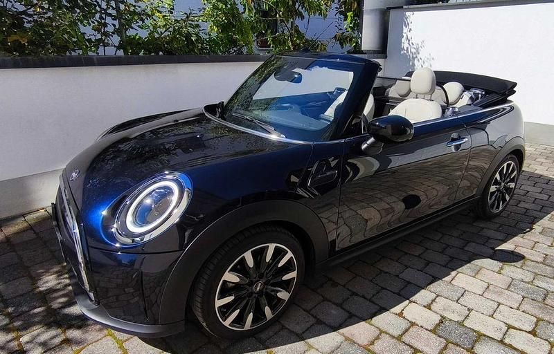 Gebraucht 2024 Mini Cooper Kleinwagen | 28.600 € (Fairer Preis) - Bild 1/4