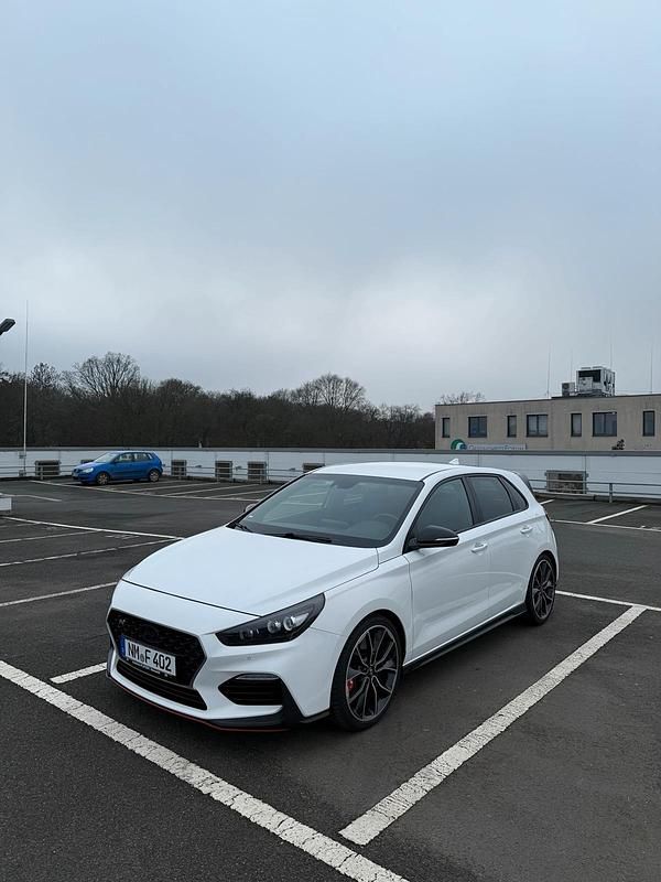 Gebraucht Hyundai i30 275 PS (202 kW) 2018 Weiß Limousine