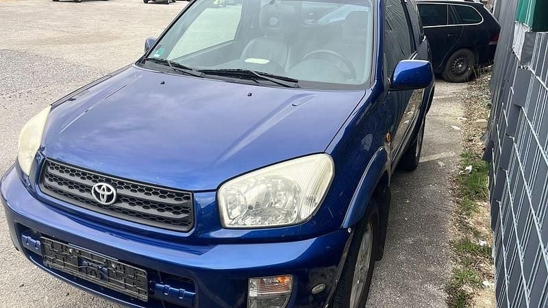 Gebraucht Toyota RAV4 150 PS (110 kW) 2001 Blau SUV