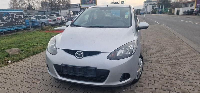 Usata Mazda 2 Independence 75 CV (55 kW) 2009 Argento Berlina