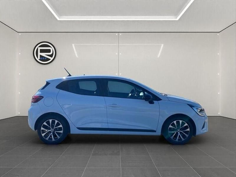 Gebraucht Renault Clio V Equilibre 67 PS (49 kW) 2022 Weiß Limousine