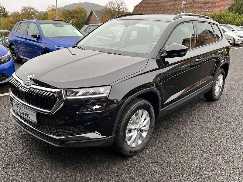Blackmagic Neu 2025 Skoda Karoq Selection SUV | 31.890 € (Superpreis) - Bild 1/4
