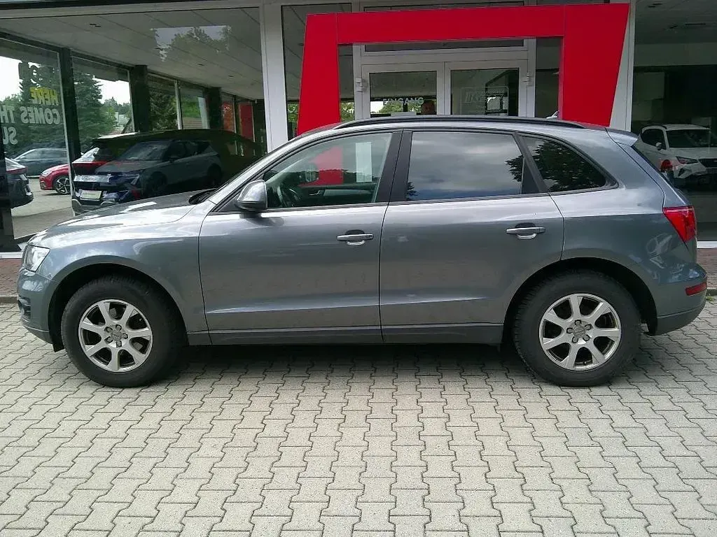 Gebraucht Audi Q5 179 PS (131 kW) 2012 Monsungrau metallic SUV
