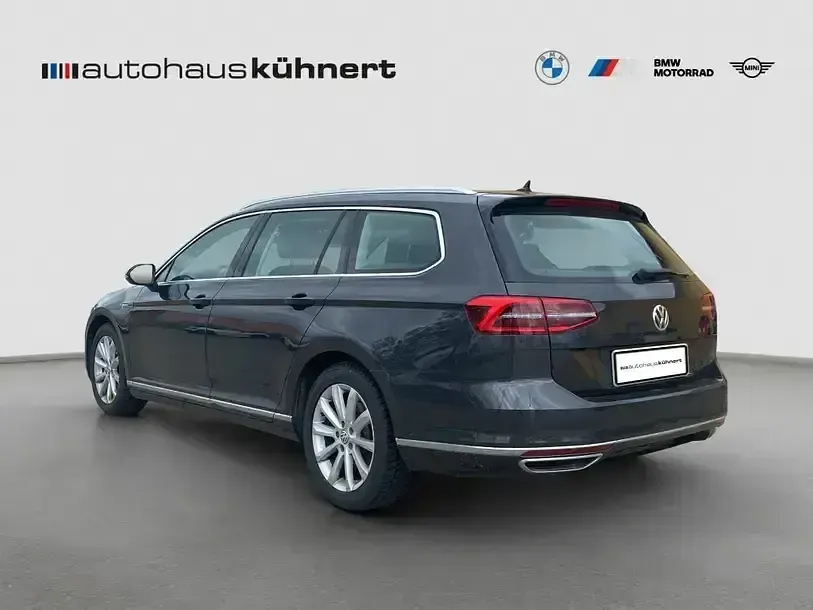 Gebraucht VW Passat Highline 190 PS (139 kW) 2018 Grau Kombi
