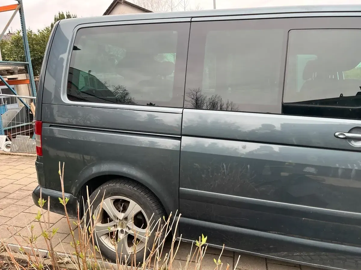 Gebraucht VW Multivan 174 PS (127 kW) 2005 Grau Van / Kleinbus