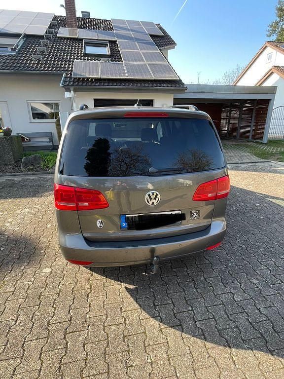 Gebraucht VW Touran Match 140 PS (102 kW) 2012 Grau Van / Kleinbus