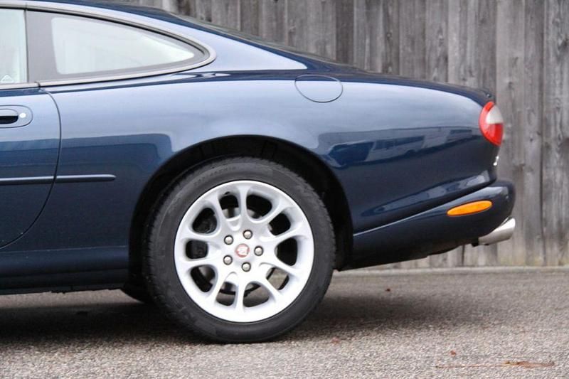 Gebraucht Jaguar XKR 363 PS (266 kW) 1999 Blau Coupé