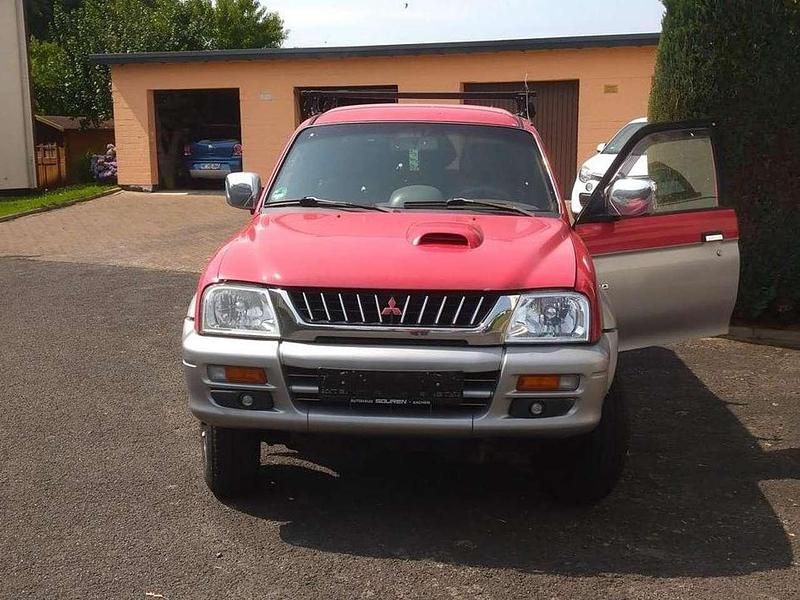 Rot Gebraucht 1998 Mitsubishi L200 Abholung | 6.000 € - Bild 1/4