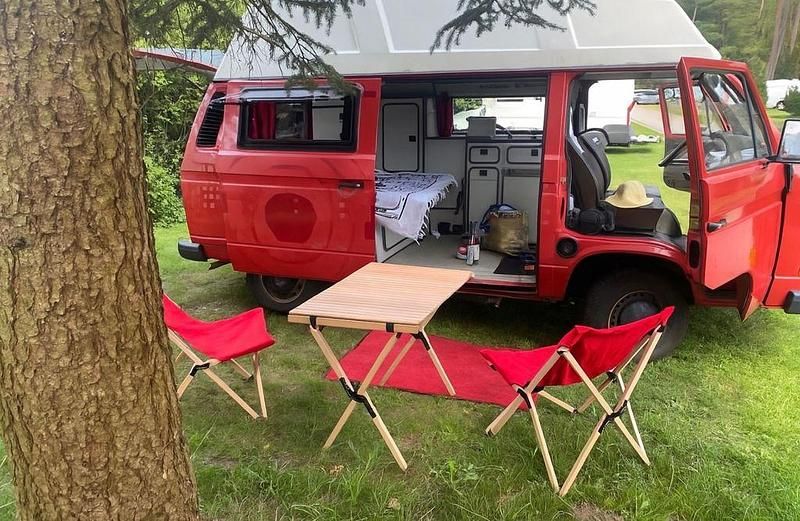 Rot Gebraucht 1986 VW T3 Van | 7.000 € - Bild 1/4