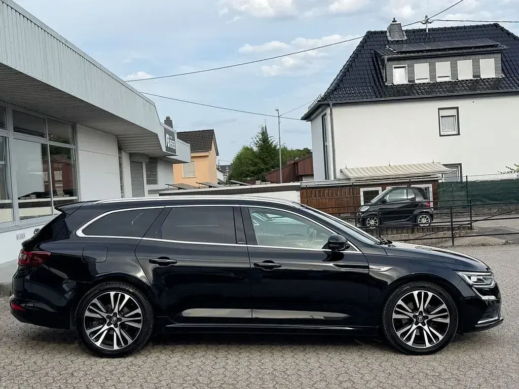 Gebraucht Renault Talisman Initiale Paris 160 PS (117 kW) 2017 Schwarz Limousine