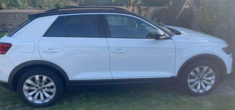 Weiß Gebraucht 2021 VW T-Roc Sport SUV | 24.500 € (Fairer Preis) - Bild 1/4