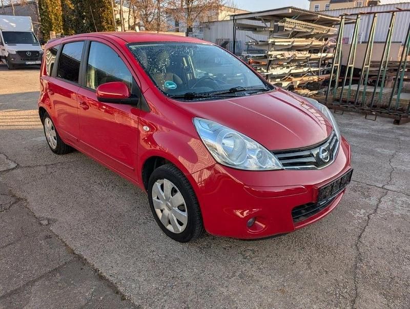 Gebraucht Nissan Note Acenta 110 PS (80 kW) 2010 Rot Kleinwagen