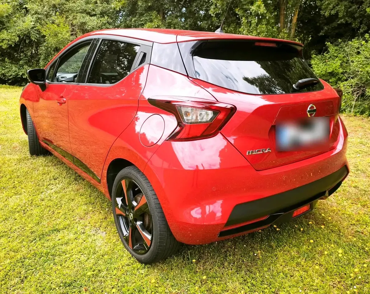 Gebraucht Nissan Micra Tekna 90 PS (66 kW) 2018 Rot Kleinwagen