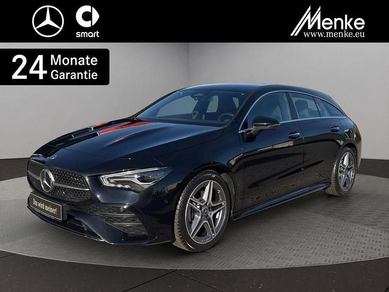 Metalliclack kosmosschwarz Gebraucht 2024 Mercedes CLA180 Shooting Brake AMG Kombi | 32.980 € - Bild 1/4