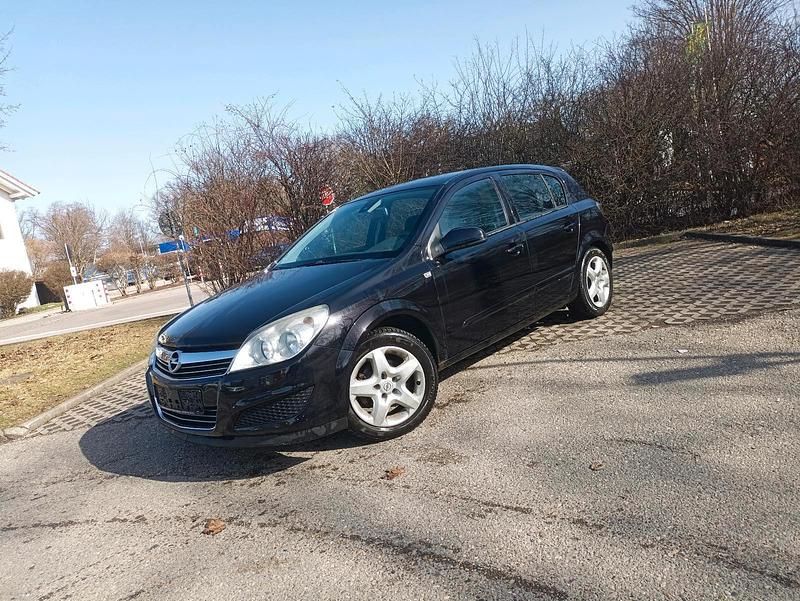 Gebraucht Opel Astra 116 PS (85 kW) 2008 Schwarz Limousine