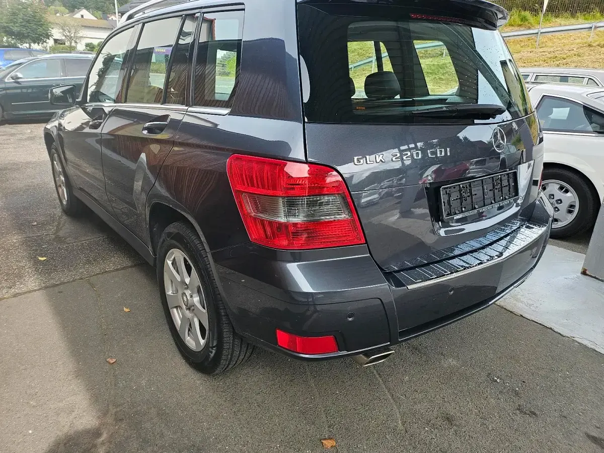 Gebraucht Mercedes GLK220 170 PS (125 kW) 2012 Grau SUV