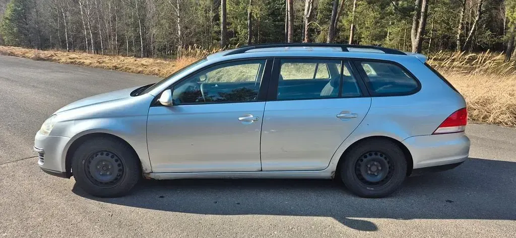 Gebraucht VW Golf V 102 PS (75 kW) 2007 Silber Kombi