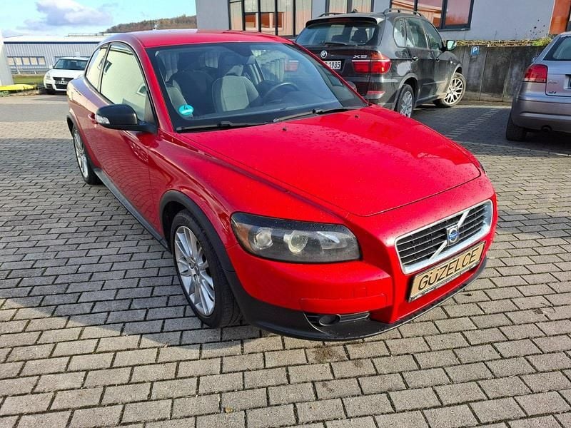 Gebraucht Volvo C30 109 PS (80 kW) 2008 Rot Kleinwagen