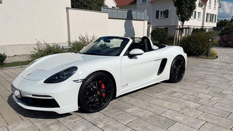 Weiß Gebraucht 2019 Porsche 718 Boxster Cabrio | 77.200 € (Teuer) - Bild 1/4