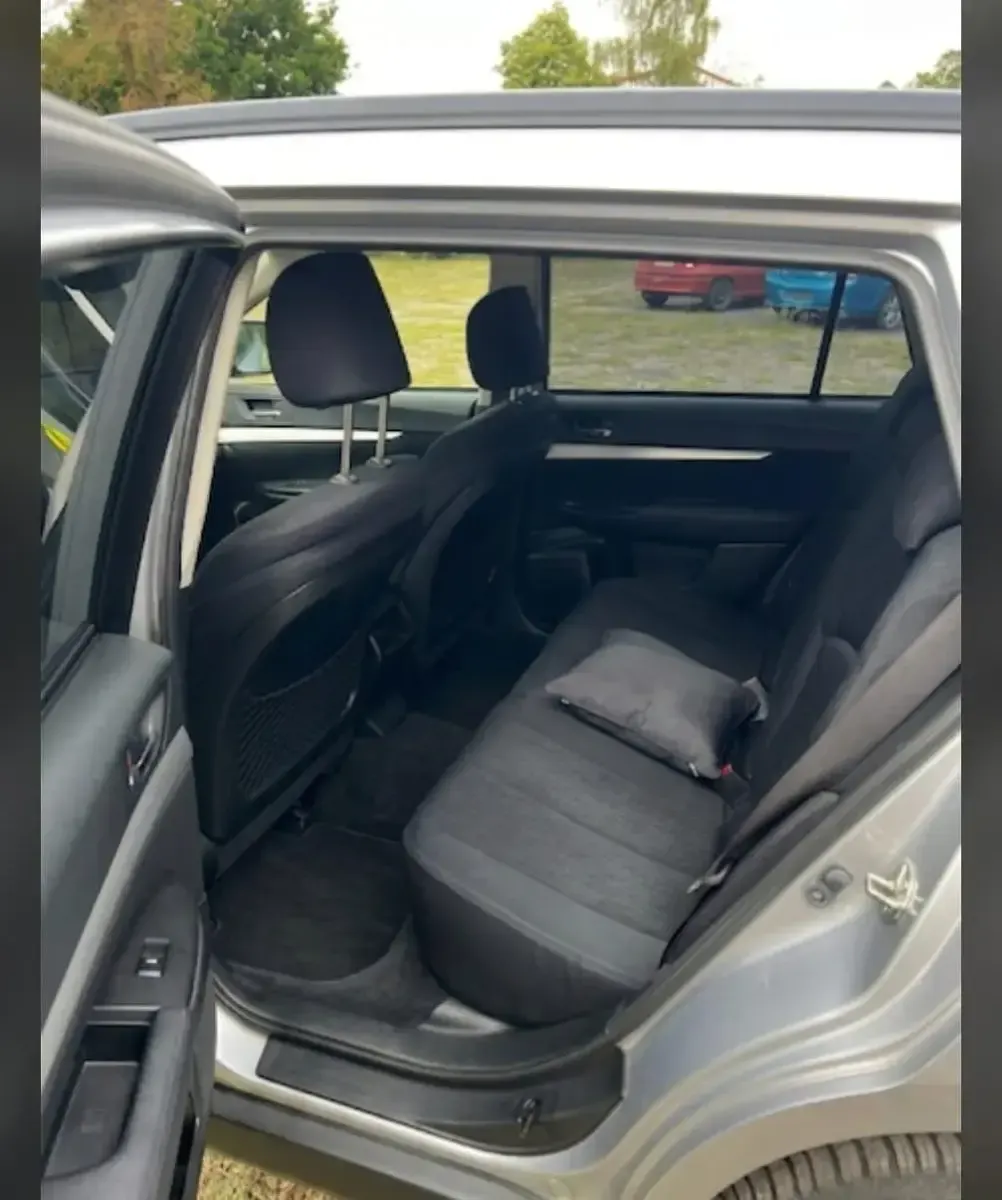 Gebraucht Subaru Outback 173 PS (127 kW) 2015 Silber Kombi