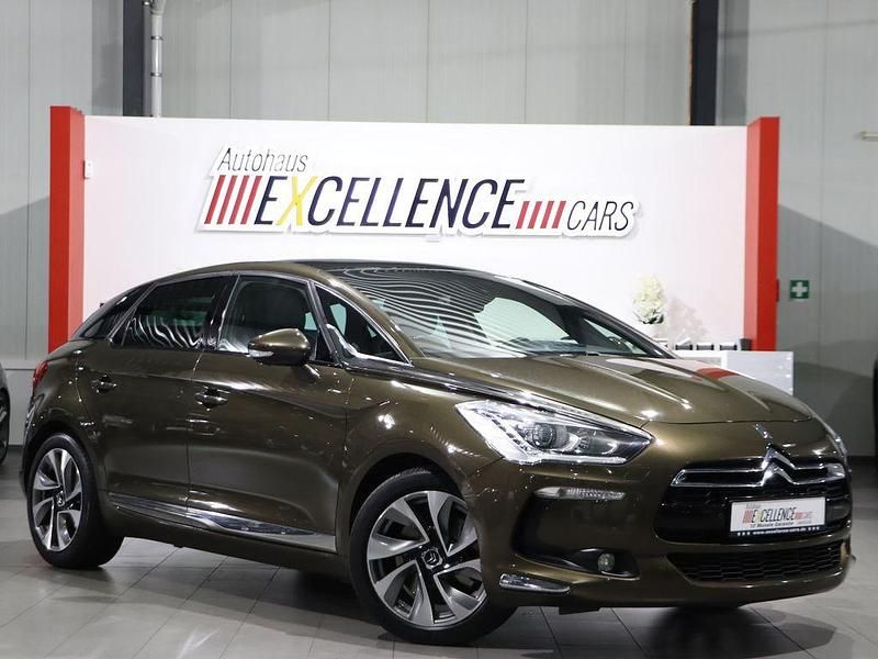 Grau Gebraucht 2012 Citroën DS5 So Chic Kleinwagen | 9.999 € (Etwas zu teuer) - Bild 1/4