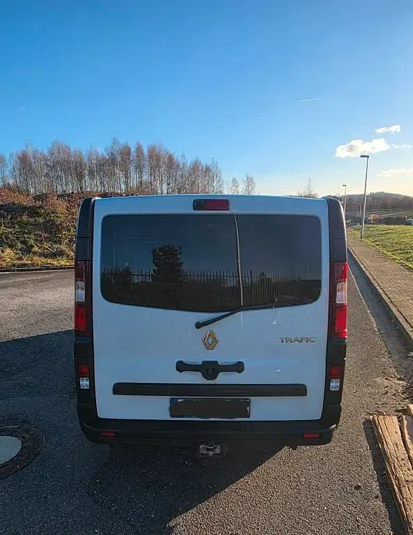 Gebraucht Renault Trafic 121 PS (88 kW) 2019 Weiß Van / Kleinbus
