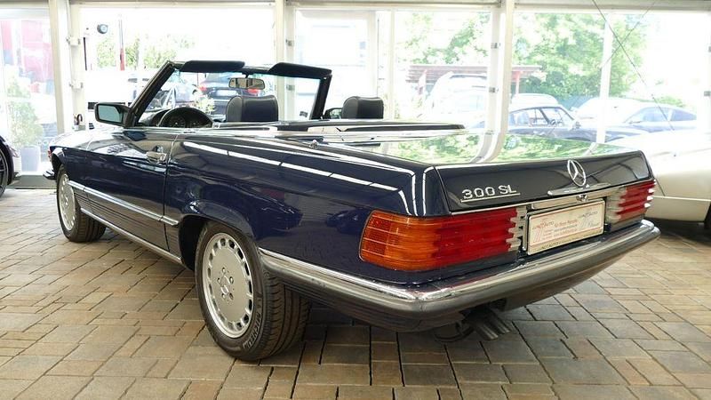 Gebraucht Mercedes SL300 179 PS (131 kW) 1989 Blau Cabrio