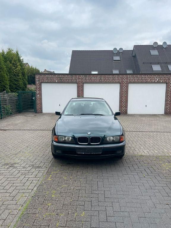 Gebraucht BMW 523 170 PS (125 kW) 1996 Grün Limousine