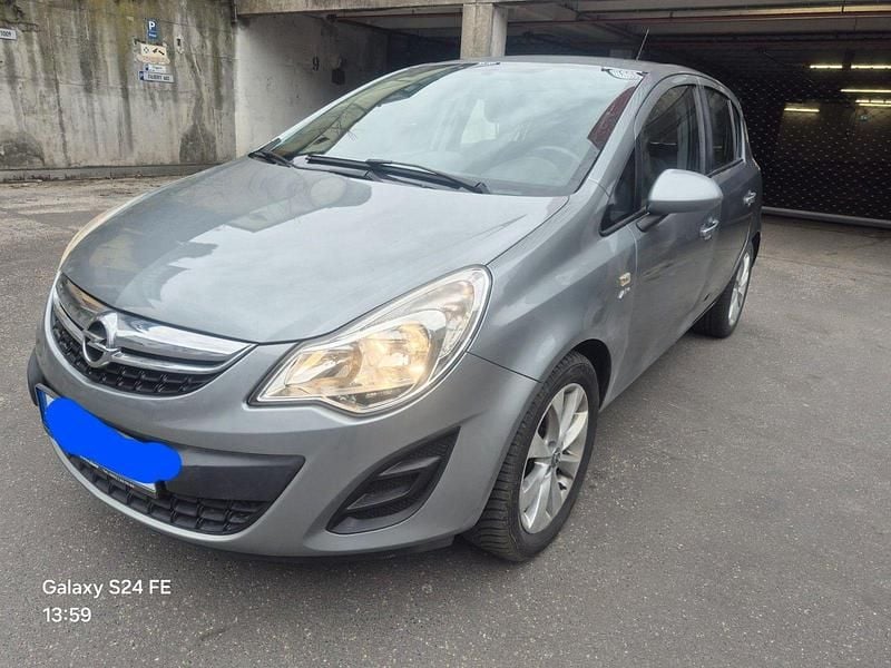 Gebraucht Opel Corsa Active 87 PS (63 kW) 2013 Grau Kleinwagen