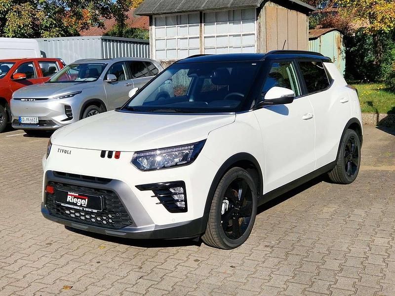 Weiß Neu 2025 Ssangyong (KGM) Tivoli SUV | 28.950 € - Bild 1/4