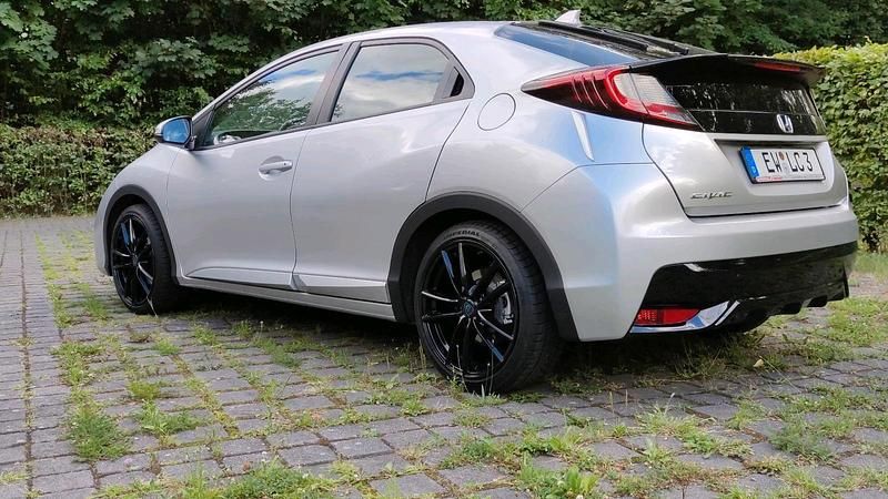 Gebraucht Honda Civic 101 PS (74 kW) 2015 Silber Limousine
