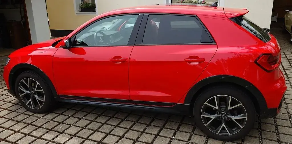 Gebraucht Audi A1 116 PS (85 kW) 2020 Rot SUV