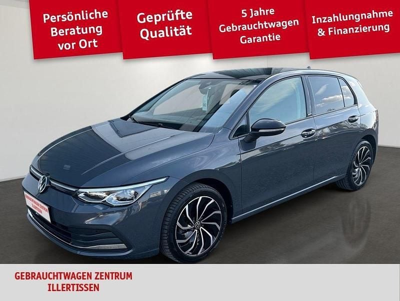 Gebraucht VW Golf VIII Move 150 PS (110 kW) 2023 Grau Limousine