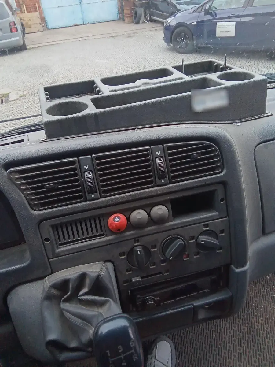 Gebraucht Peugeot Boxer 128 PS (94 kW) 2001 Weiß Van