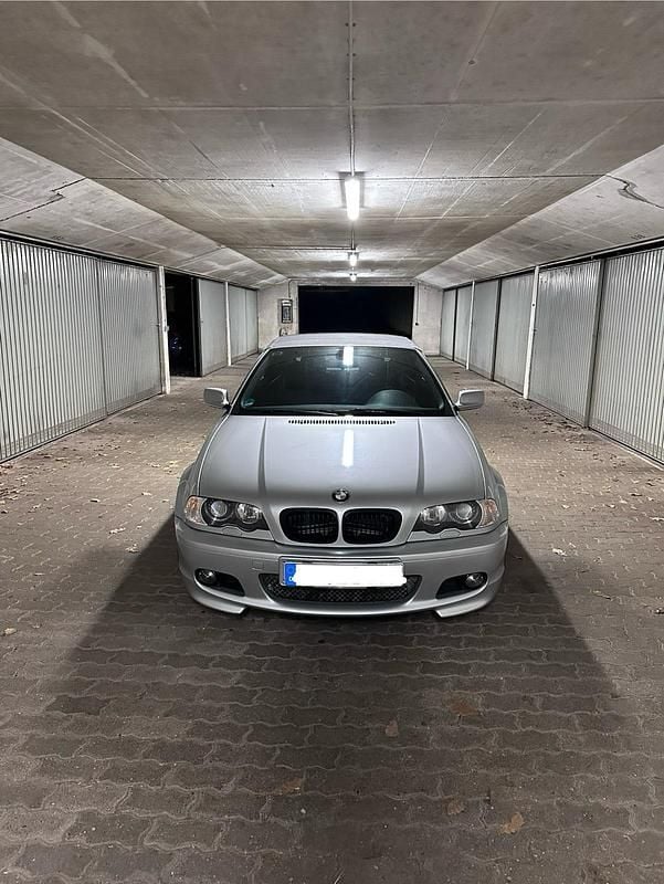 Silber Gebraucht 2002 BMW 320 Cabriolet M Sport Cabrio | 7.800 € (Fairer Preis) - Bild 1/4