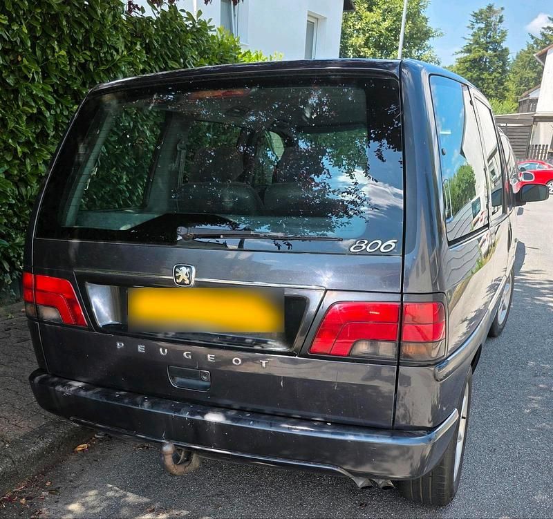 Gebraucht Peugeot 806 110 PS (80 kW) 2001 Grau Van / Kleinbus
