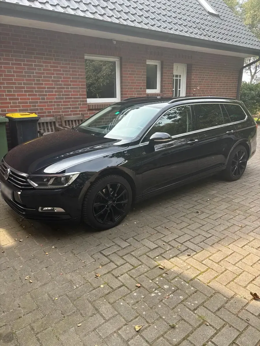 Gebraucht VW Passat 150 PS (110 kW) 2018 Schwarz Kombi