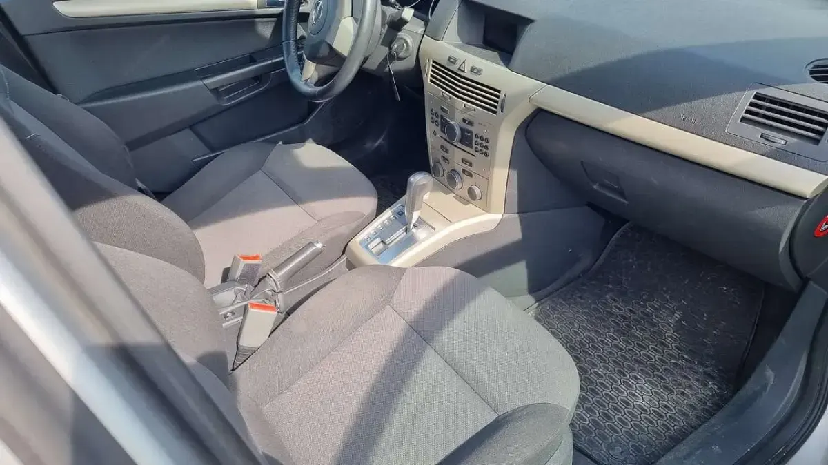 Gebraucht Opel Astra Edition 120 PS (88 kW) 2006 Kombi