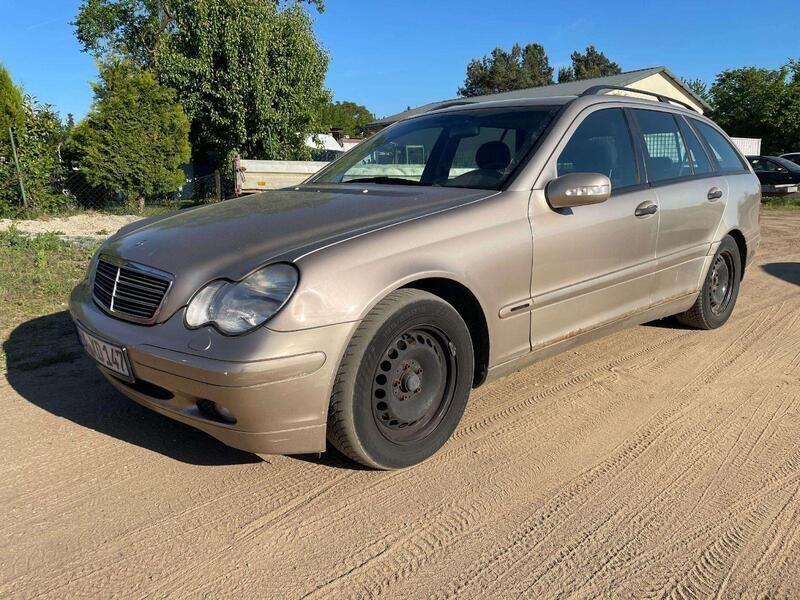 Braun Gebraucht 2002 Mercedes C200 Kombi | 900 € (Superpreis) - Bild 1/4