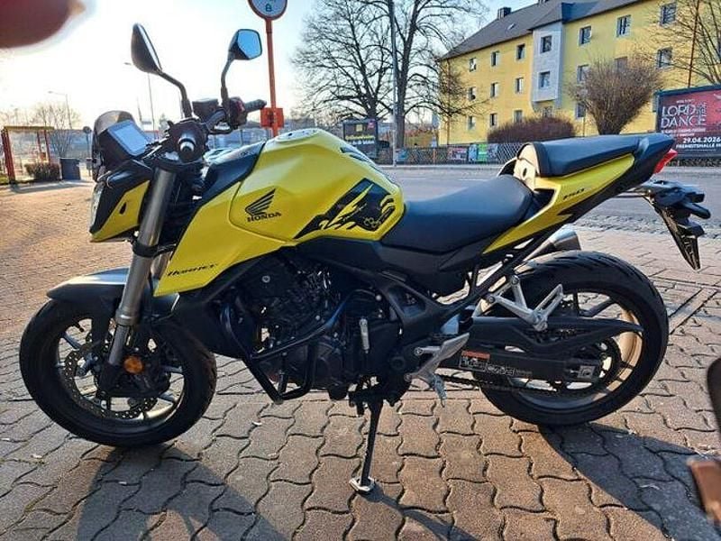 Second-hand Honda e 134 kW (183 CP) 2023 Roșu Hatchback