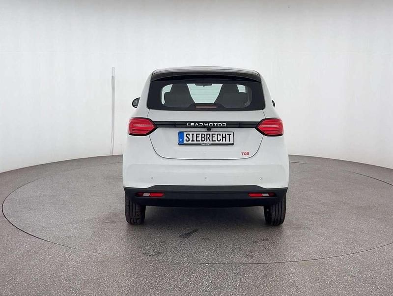 Neu Leapmotor T03 69 kW (95 PS) 2025 Weiß Kleinwagen