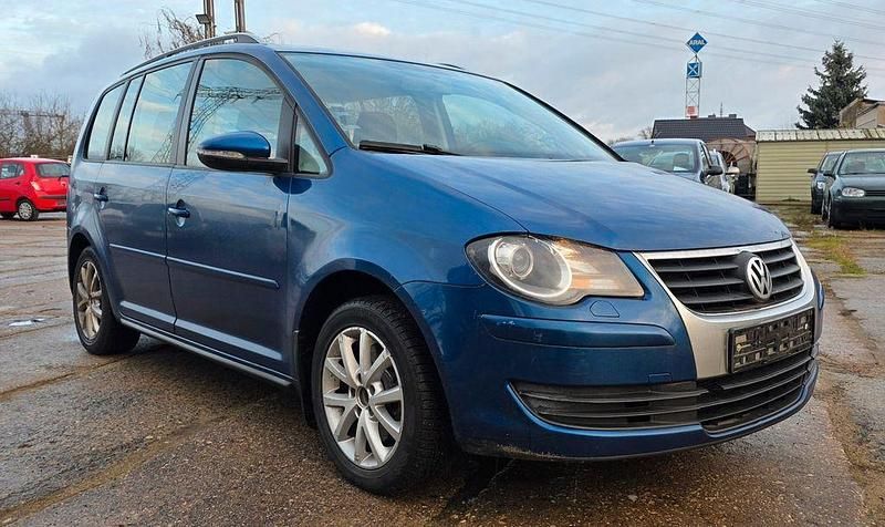 Blau Gebraucht 2009 VW Touran Freestyle Van / Kleinbus | 3.900 € (Guter Preis) - Bild 1/4
