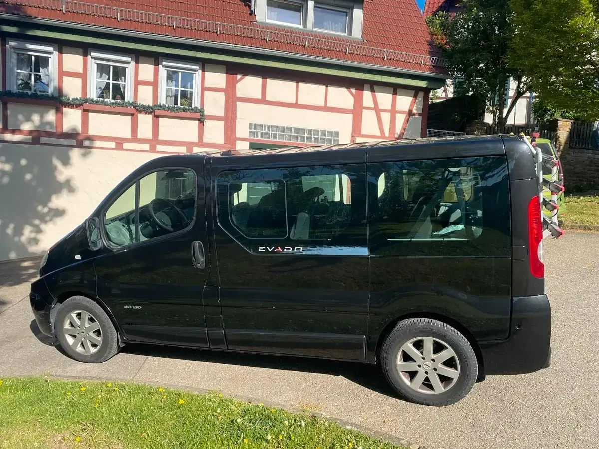 Gebraucht Renault Trafic 146 PS (107 kW) 2010 Schwarz Van / Kleinbus