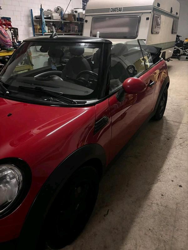 Gebraucht Mini Cooper Cabriolet 120 PS (88 kW) 2010 Rot Cabrio