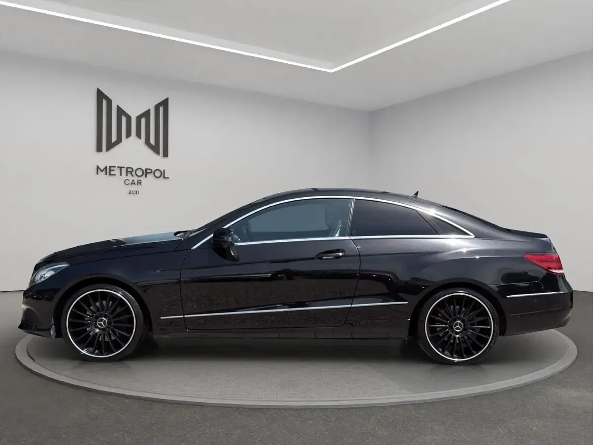 Gebraucht Mercedes E200 184 PS (135 kW) 2013 Schwarz Coupé
