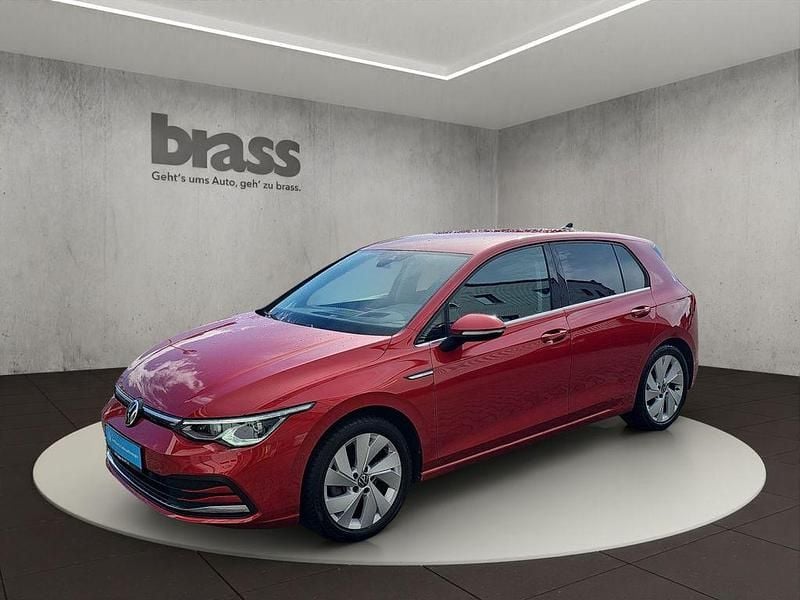 Gebraucht VW Golf VIII Style 150 PS (110 kW) 2022 Kings red metallic Limousine