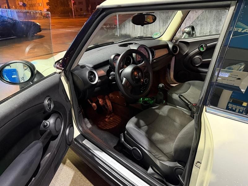 Gebraucht Mini Cooper 75 PS (55 kW) 2012 Beige Kleinwagen