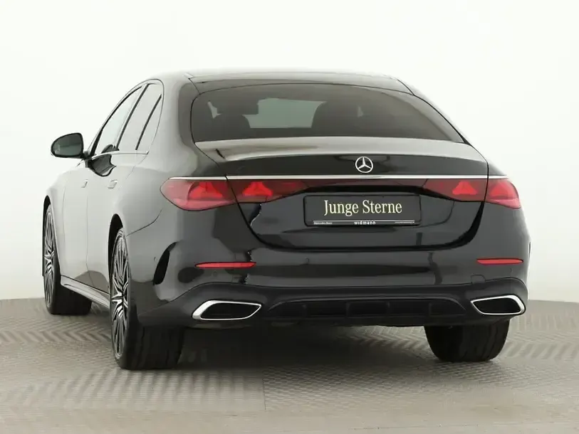 Gebraucht Mercedes E450 AMG 367 PS (269 kW) 2025 Schwarz Limousine